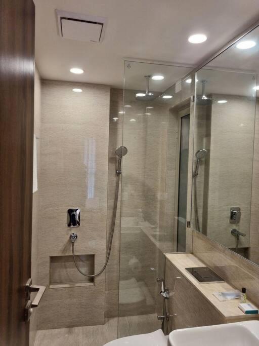 Classy 1Bhk In Hiranandani Powai Mumbai Kültér fotó
